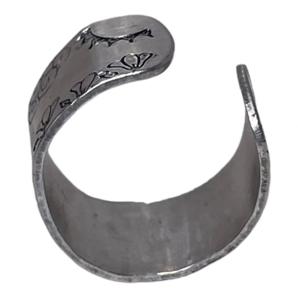 Handmade 9 stamped‎ humming bird & floral silver rounded edges wide cuff ring